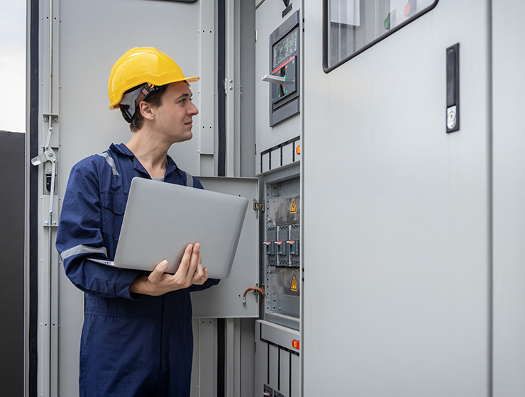 Jeneratör ve UPS Sistemleri